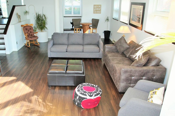 Benchview-Beamsville-downstairs-Holiday Homes Property Management